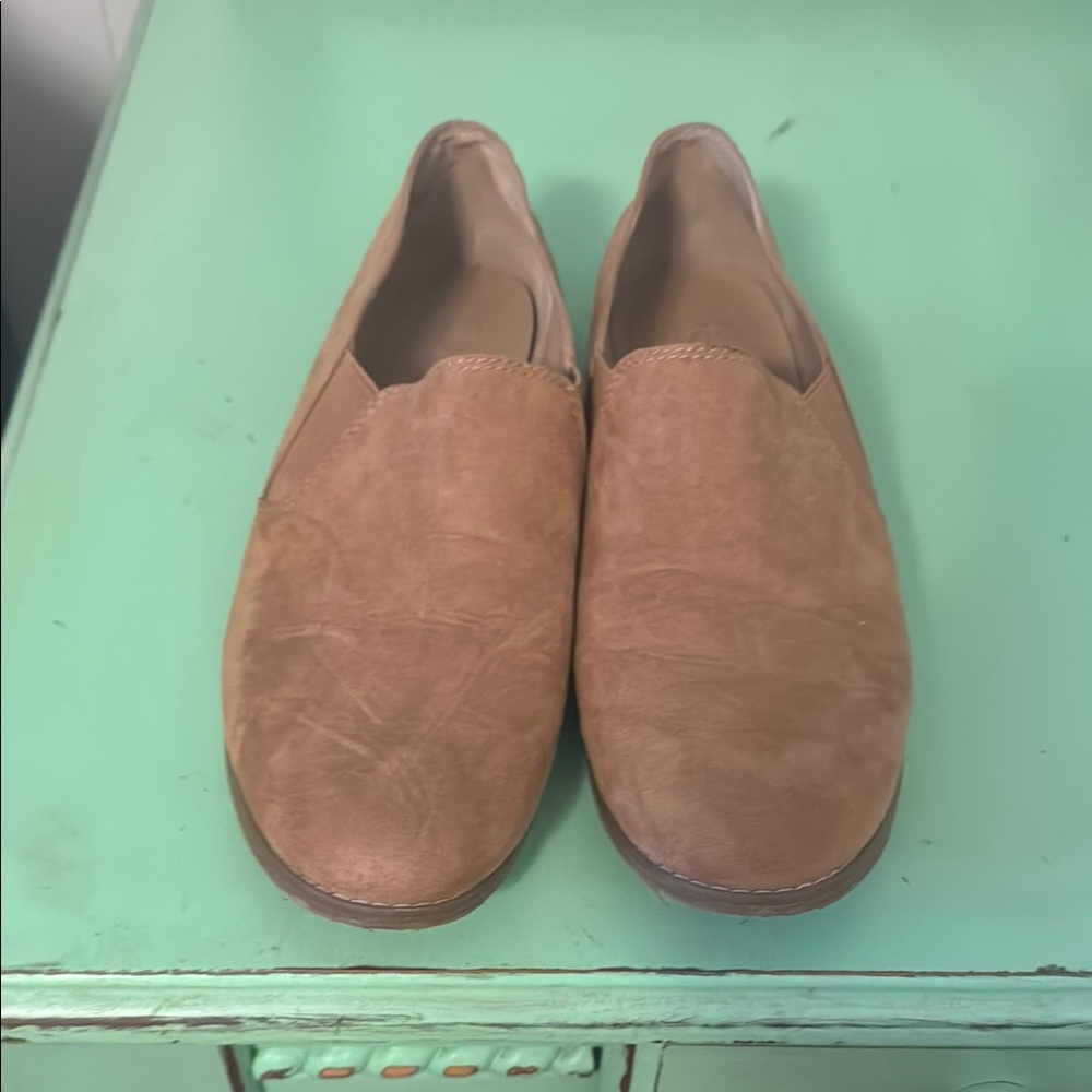 Tan Casual Loafers Slip-Ons with Soft Suede Texture